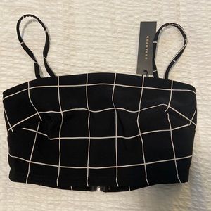 Black and White Patterned Crop Top Size: S